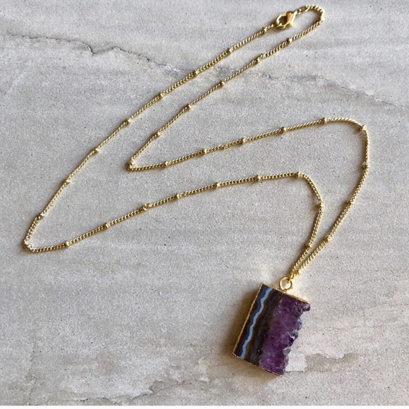 Last 1! 🌟Dainty Amethyst Slice Necklace - Picture 4 of 8